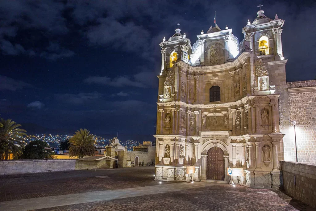 Basílica de Nuestra Señora de la Soledad